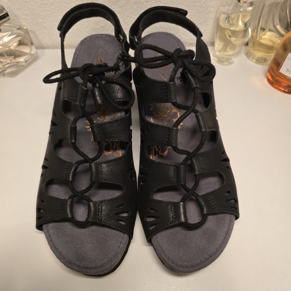 Aetrex Black Lace-Up Sandals